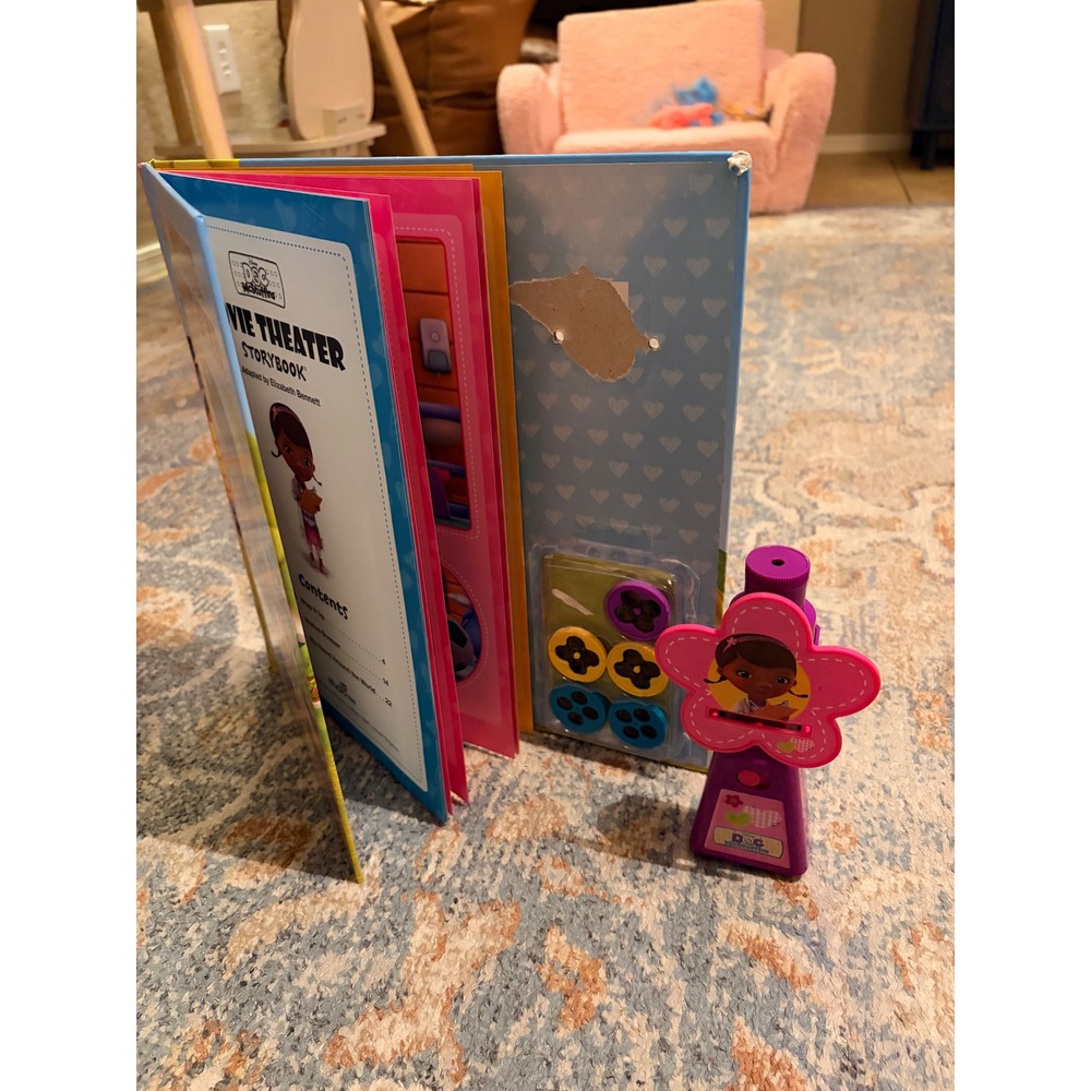 Disney Doc McStuffins Movie Theater Storybook & Movie Projector Set & Discs - Picture 7 of 7